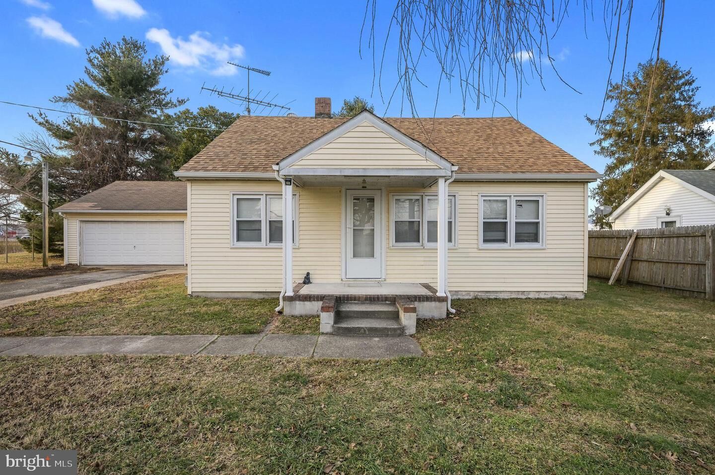 Property Photo: 11901 Willow Grove Road DE 19934