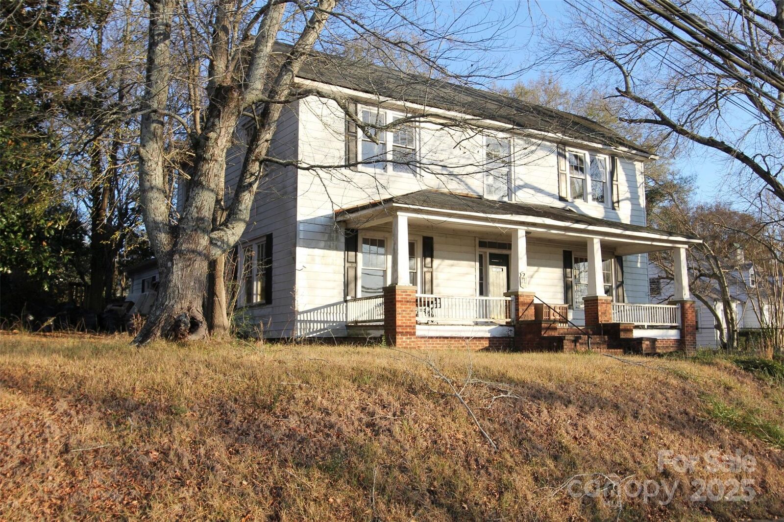 Property Photo: 503 Morven Road NC 28170