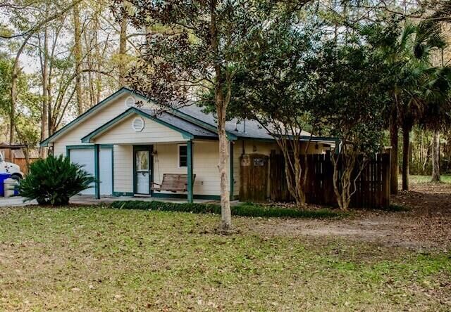 Property Photo:  120 E Colpat Street  SC 29485 