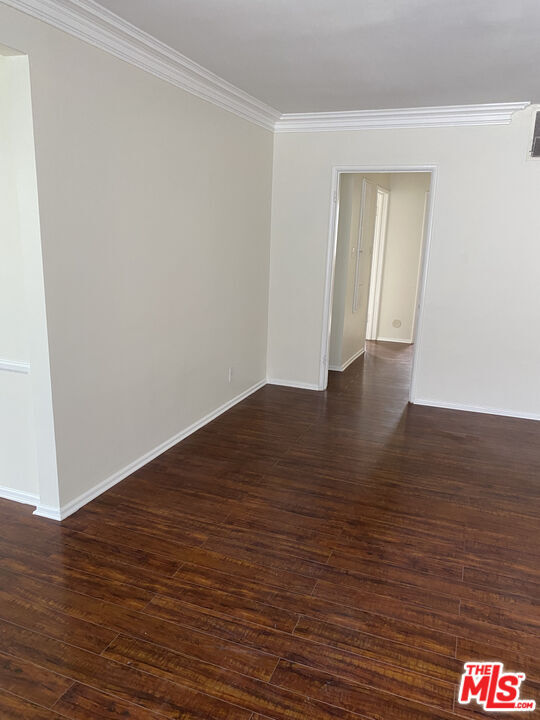 Property Photo:  1020 S Wooster  CA 90035 