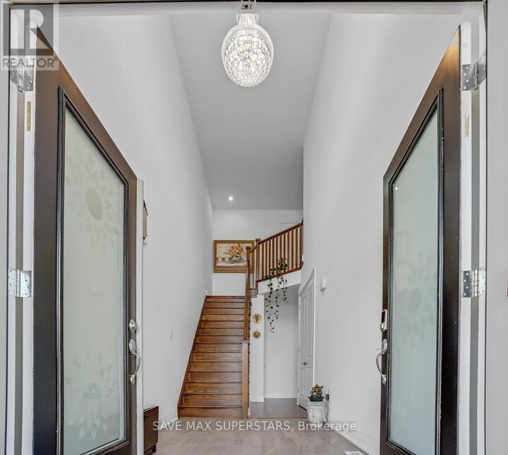 Property Photo:  159 Franklin Trail  ON L9J 0J1 