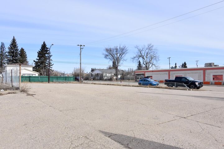 Property Photo:  5306  50 Avenue  AB T0A 3A1 