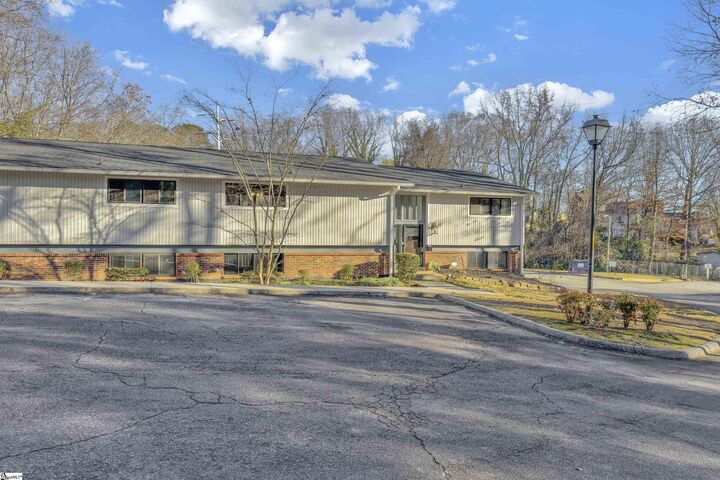 Property Photo:  70 Briarview Circle  SC 29615 