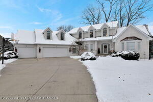 Property Photo:  1137 Norfolk Circle  MI 48837 