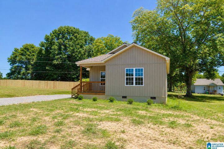 Property Photo: 730 County Road 1526 AL 35058