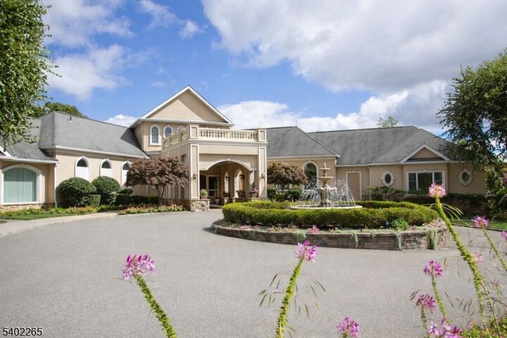 Property Photo:  2201 Franklin Ln 2201  NJ 07866 