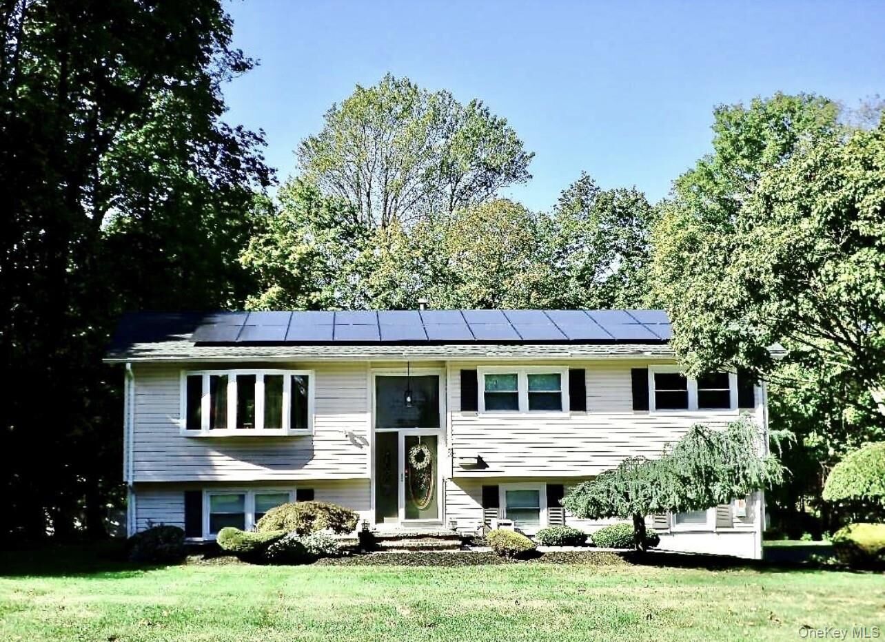 Property Photo:  8 Jodi Lane  NY 10956 