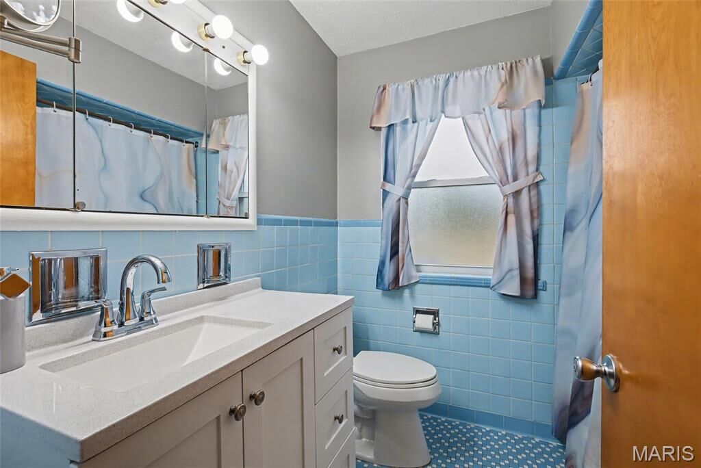 Property Photo:  10397 Midland Boulevard  MO 63114 