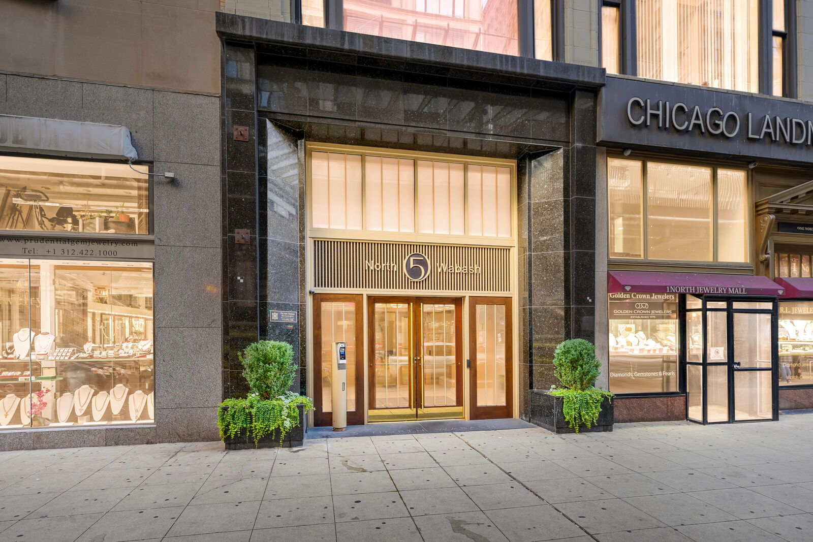 Property Photo:  5 N Wabash Avenue 704  IL 60602 