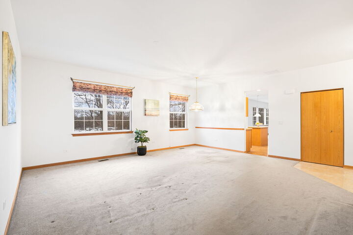 Property Photo:  121 Enfield Lane  IL 60030 