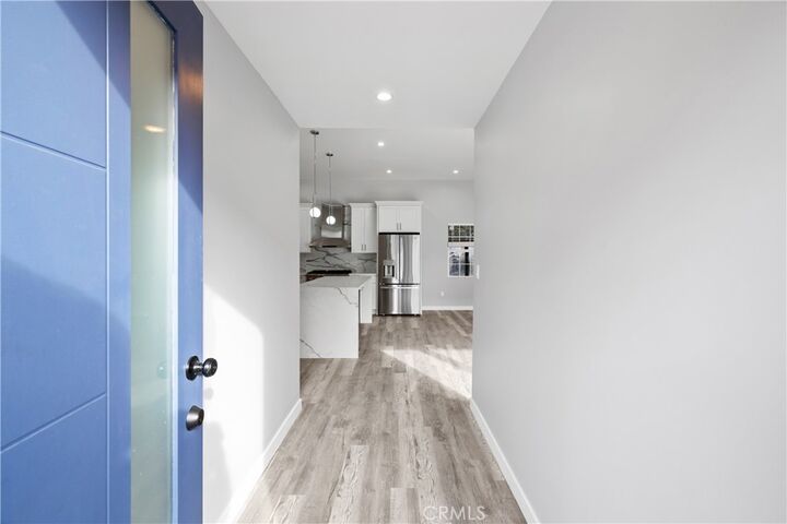 Property Photo:  19613 Lanark 1/4  CA 91335 