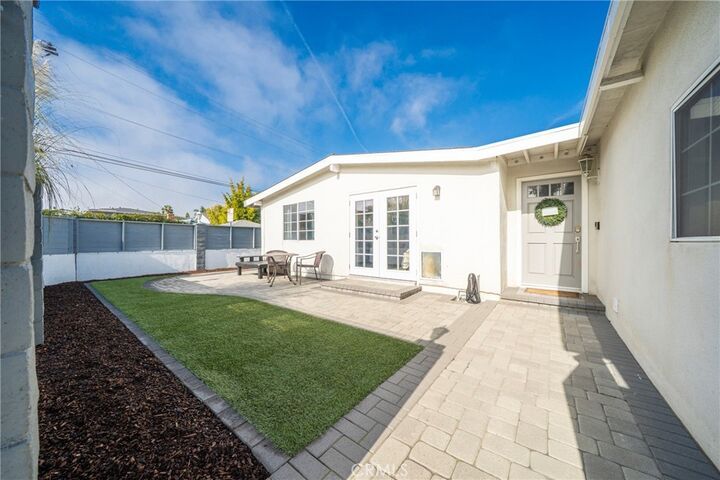 Property Photo:  348 Hamilton  CA 92627 