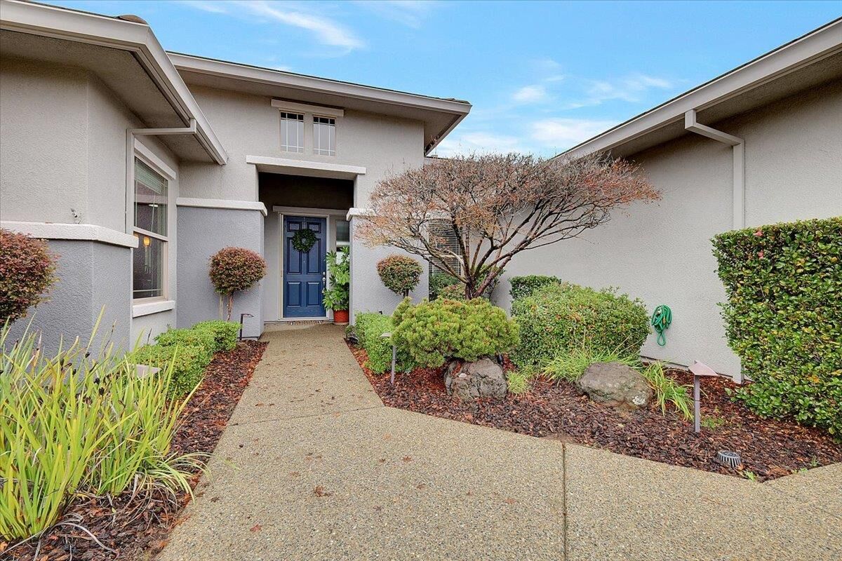 Property Photo:  2317 Sutter View Lane  CA 95648 