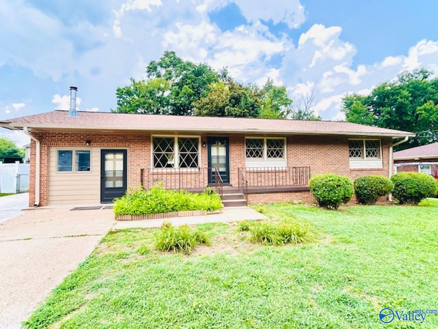 Property Photo:  3606 Kenard Avenue  AL 35810 