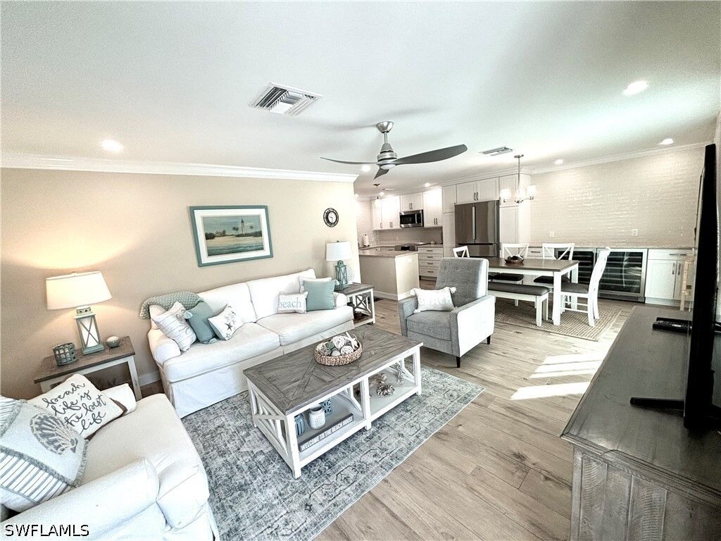 Property Photo:  1435 Curlew Avenue 1  FL 34102 