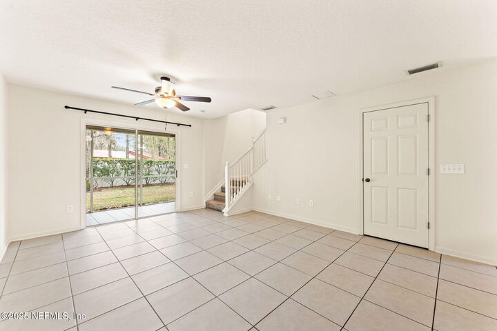 Property Photo:  8550 Argyle Business Loop 1602  FL 32244 