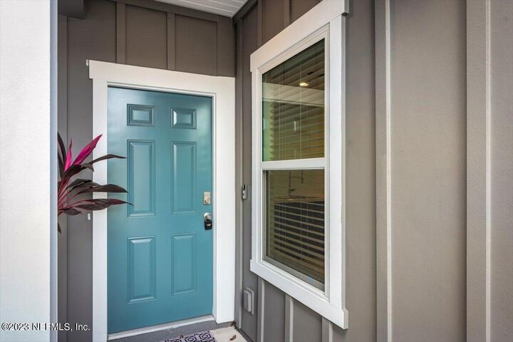 Property Photo:  7814 Echo Springs Road  FL 32256 