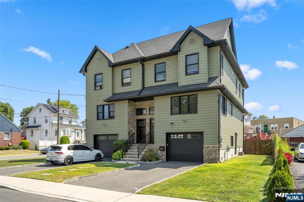 Property Photo:  17B Chamberlain Avenue  NJ 07643 