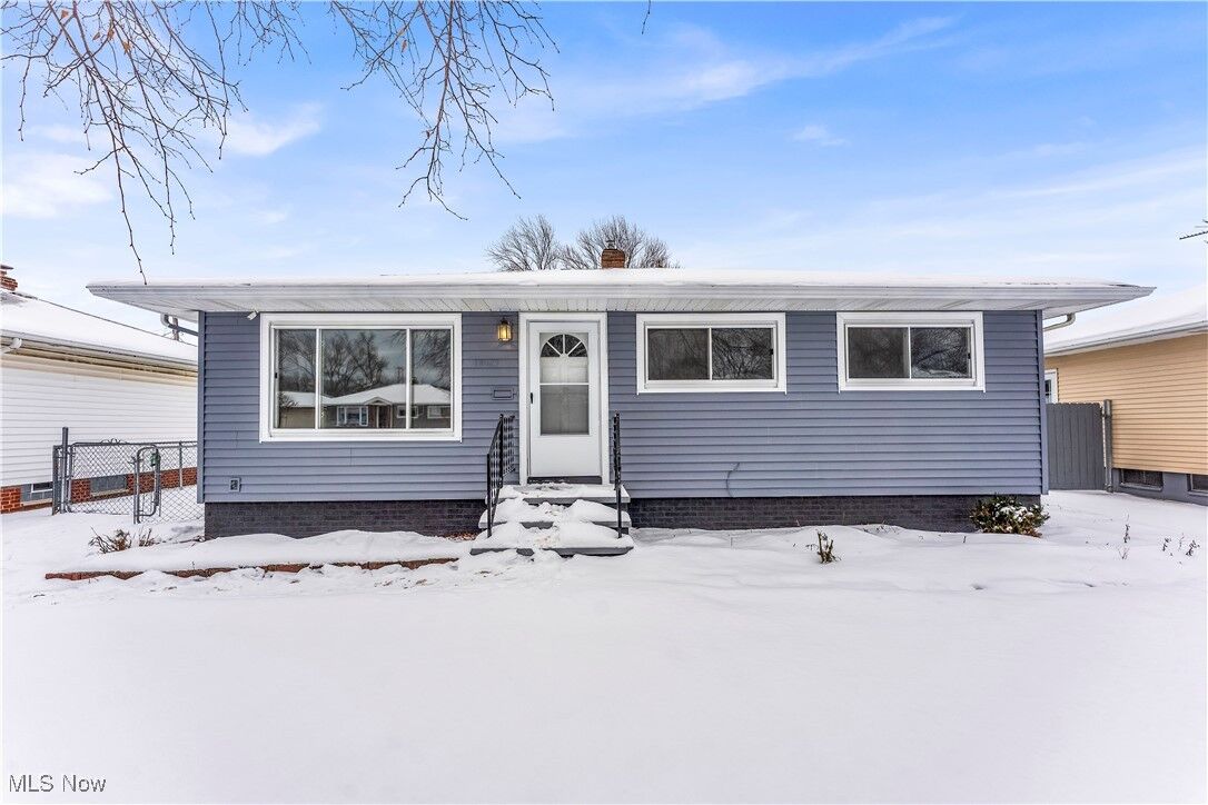 Property Photo:  18023 Fairway Drive  OH 44135 