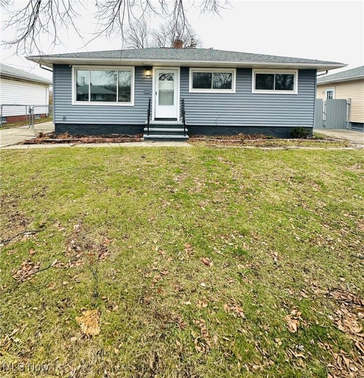 Property Photo:  18023 Fairway Drive  OH 44135 