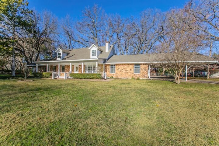 Property Photo: 309 Willow Creek Lane TX 75154