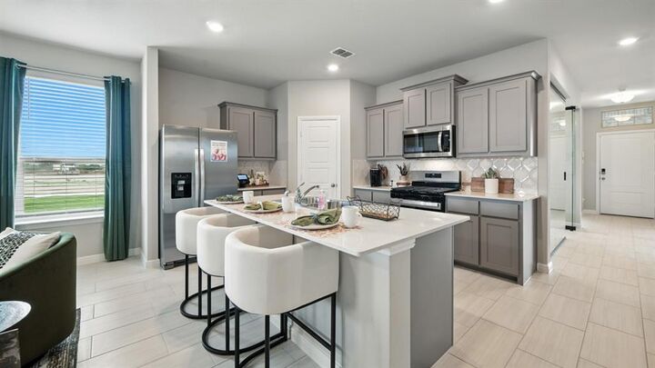 Property Photo: 653 Harvey Street TX 76050