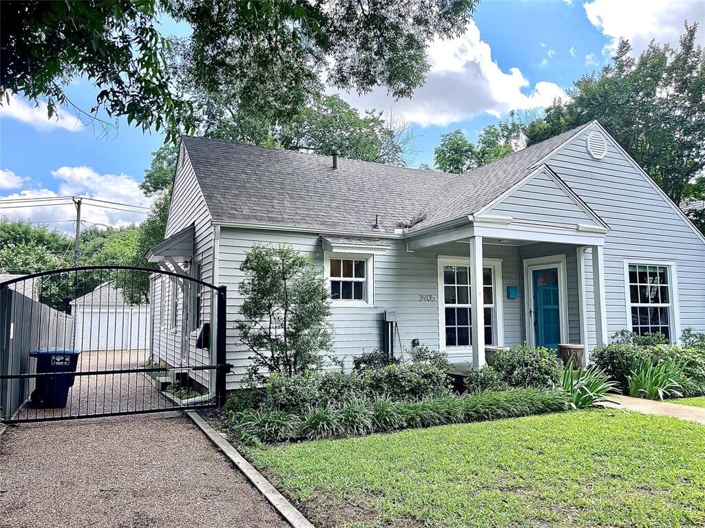 Property Photo:  3905 Pershing Avenue  TX 76107 