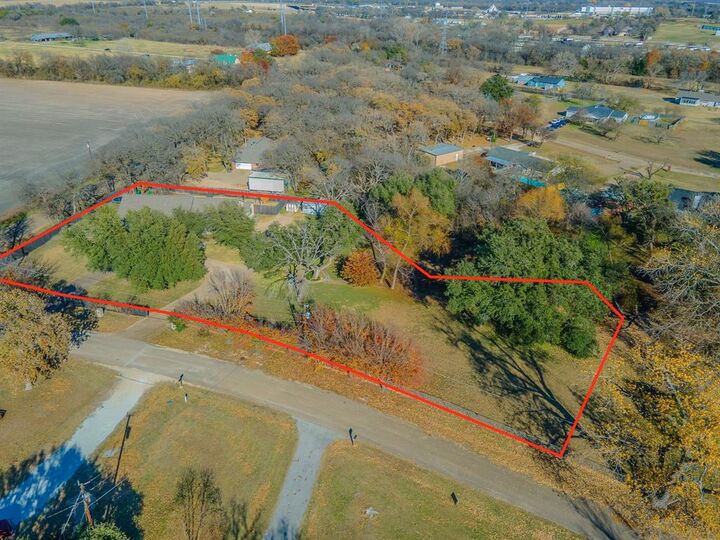 Property Photo:  100 Spring Oak Street  TX 76705 