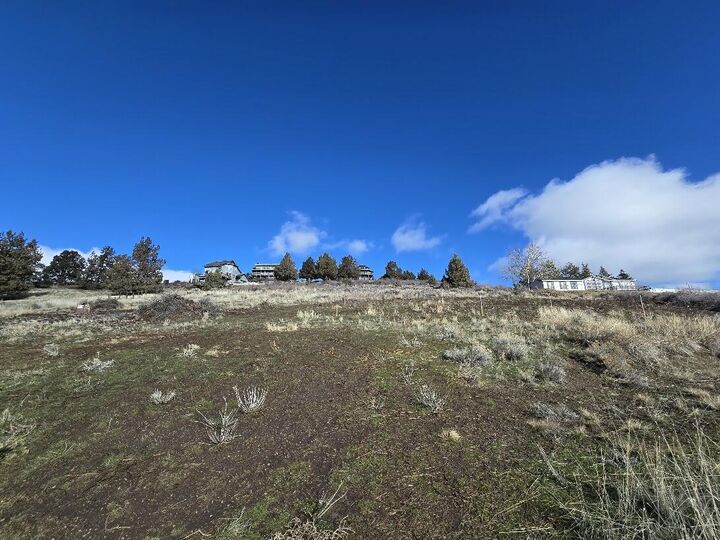 Property Photo:  0 Beverly Drive Lot 5  OR 97603 