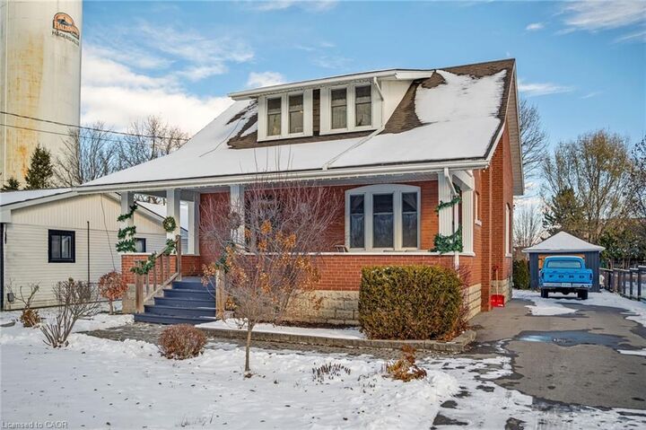 Property Photo:  16 Oneida Street  ON N0A 1H0 