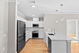 Property Photo:  485 Blue Hills Parkway 2  MA 02186 