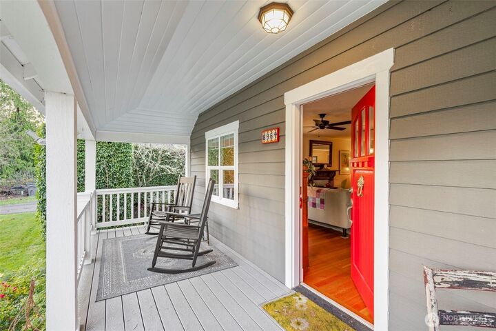 Property Photo:  8964 NE State Hwy 104  WA 98346 