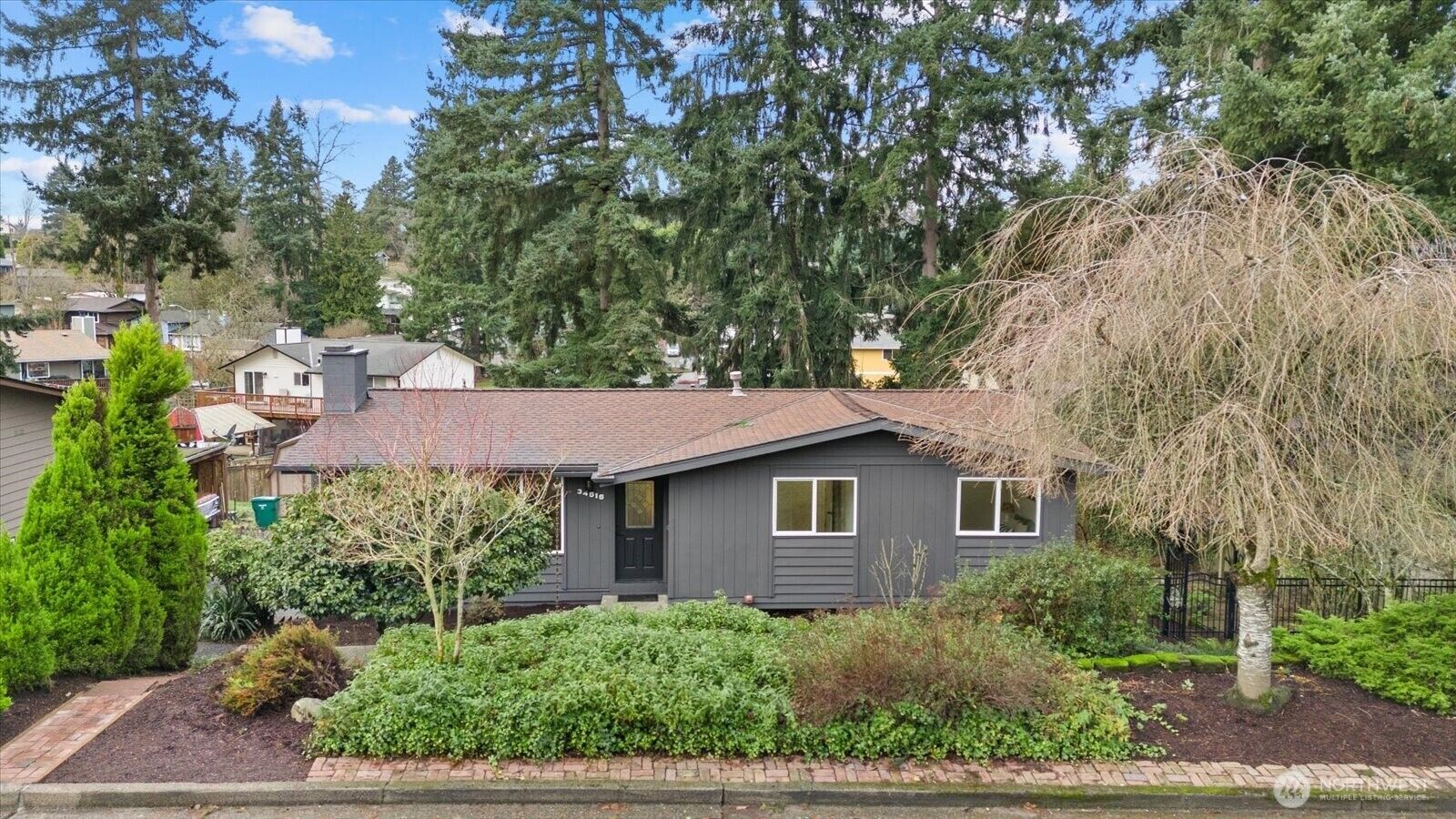 Property Photo: 34515 25th Avenue SW WA 98023