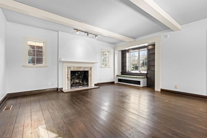 Property Photo:  2412 Harlem Boulevard  IL 61103 