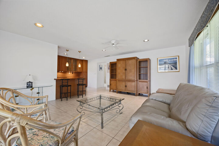 Property Photo:  275 High Point Court D  FL 33435 