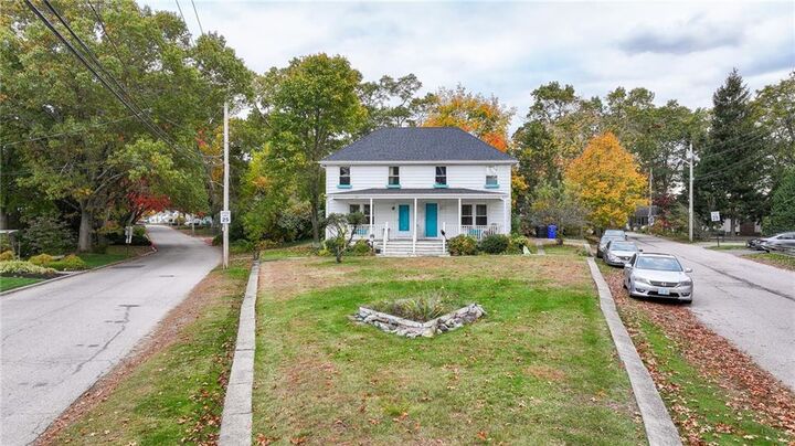 Property Photo:  916 Bullocks Pt Avenue  RI 02915 