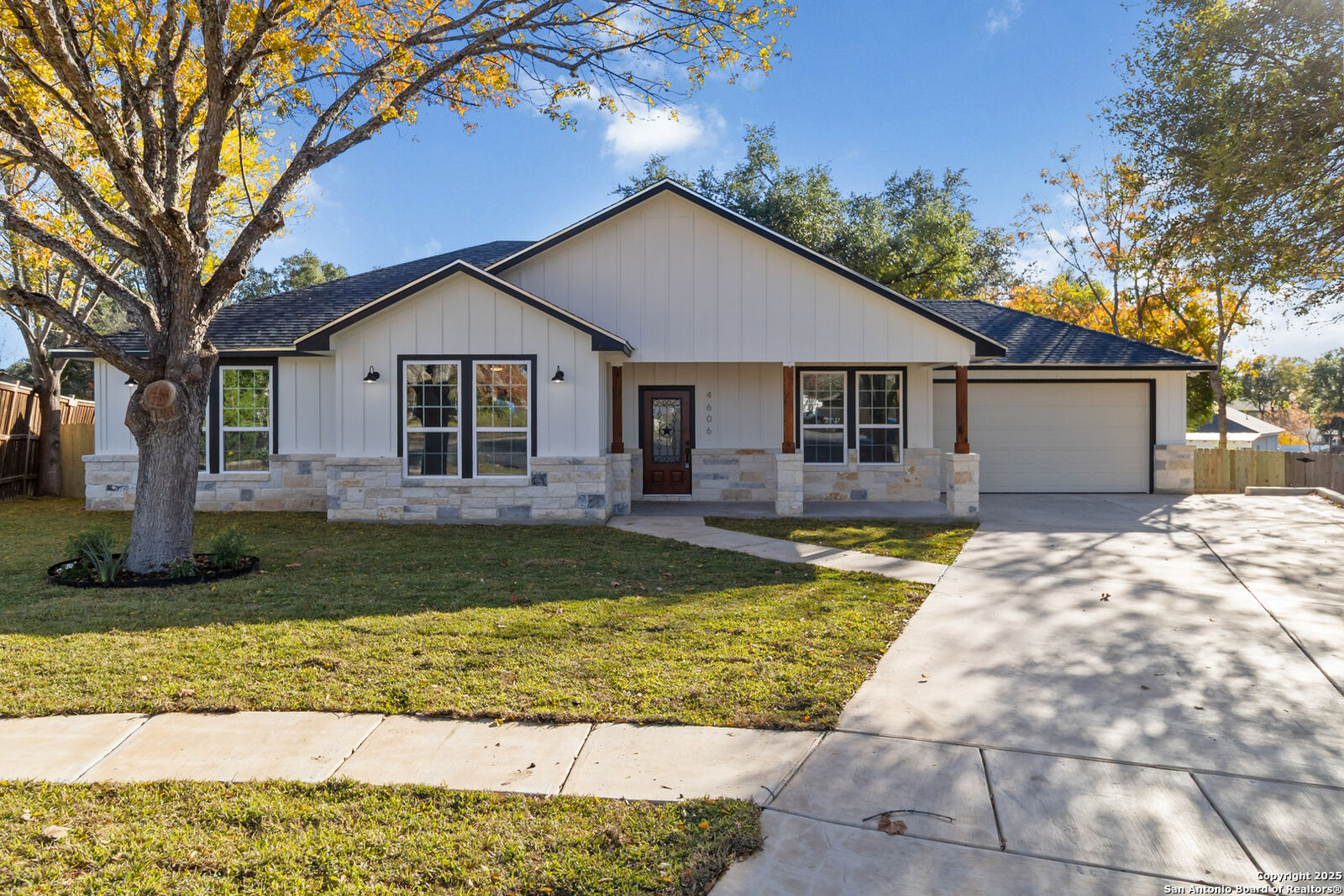 Property Photo:  4606 Oak Climb  TX 78217 