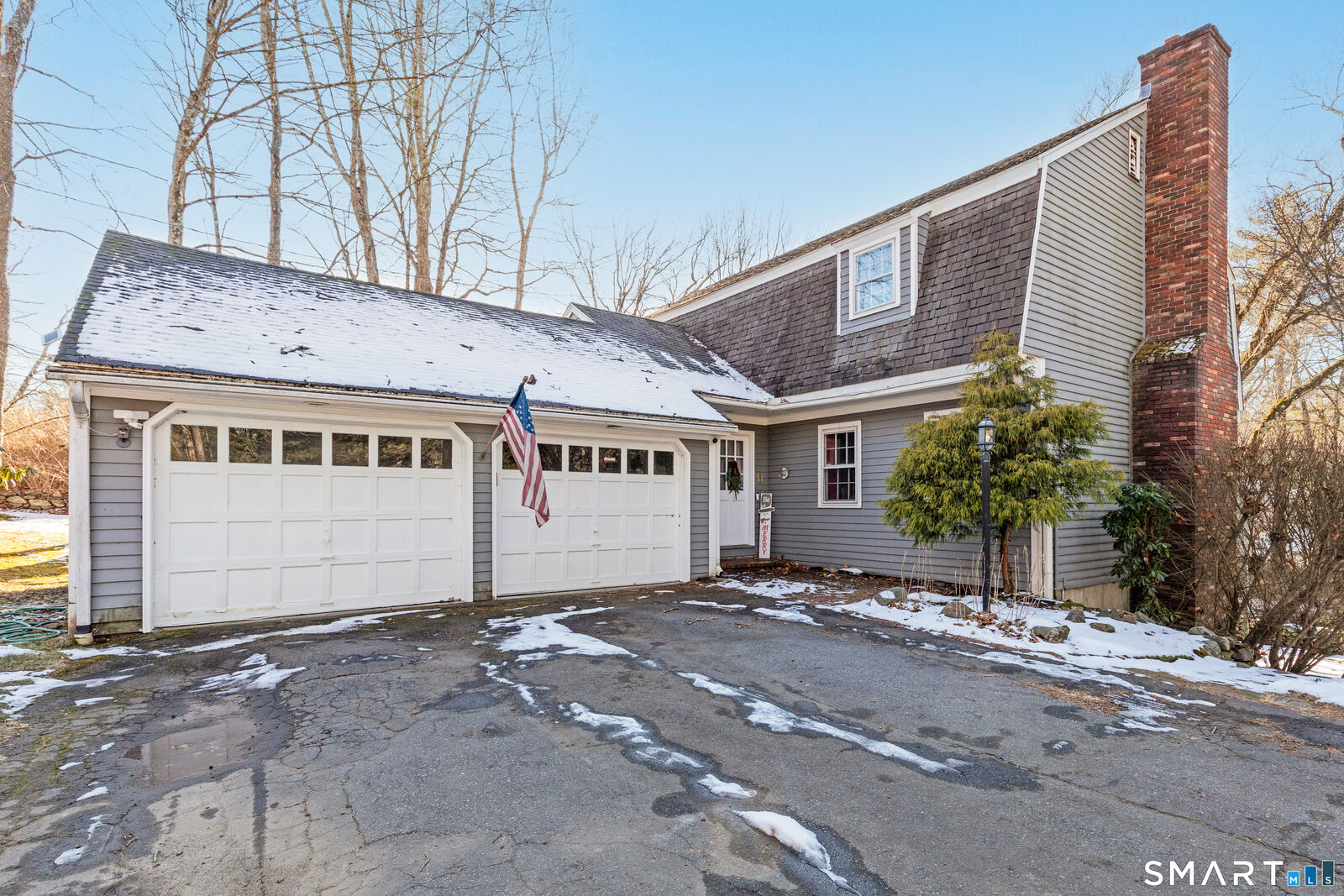 Property Photo:  637 Watertown Road  CT 06762 
