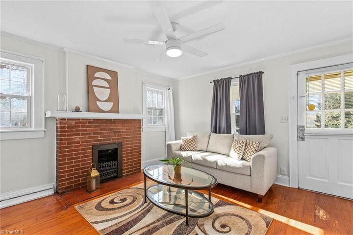 Property Photo: 2619 Pinecroft Road NC 27407