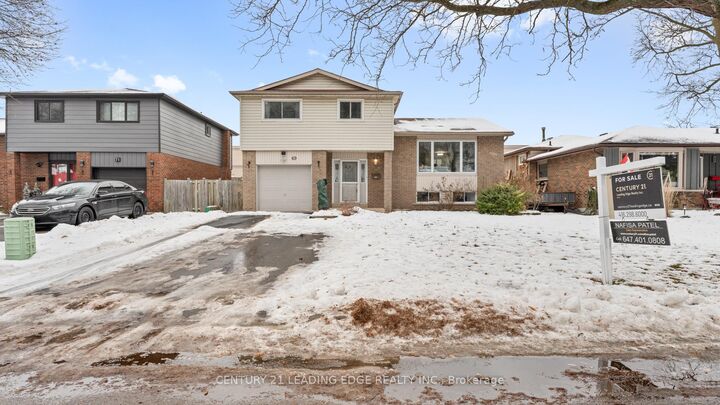 Property Photo:  69 Calais Street  ON L1N 5M3 