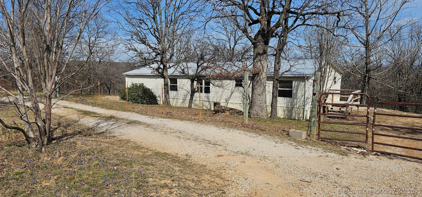 Property Photo:  100989 S 4533 Road W  OK 74962 