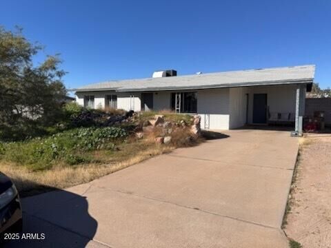 Property Photo: 636 N 94th Way AZ 85207
