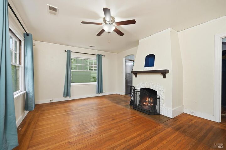 Property Photo: 112 Carrillo Street CA 95401