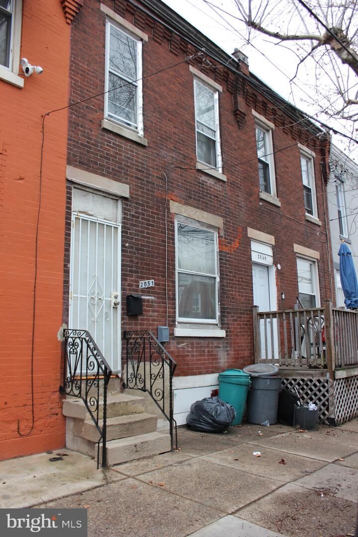 Property Photo:  2051 Dennie Street  PA 19140 