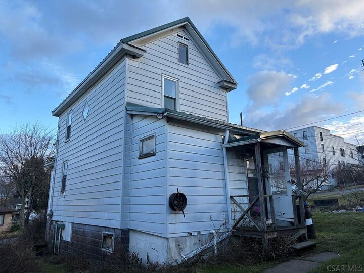 Property Photo:  505 Mountain Avenue  PA 15946 