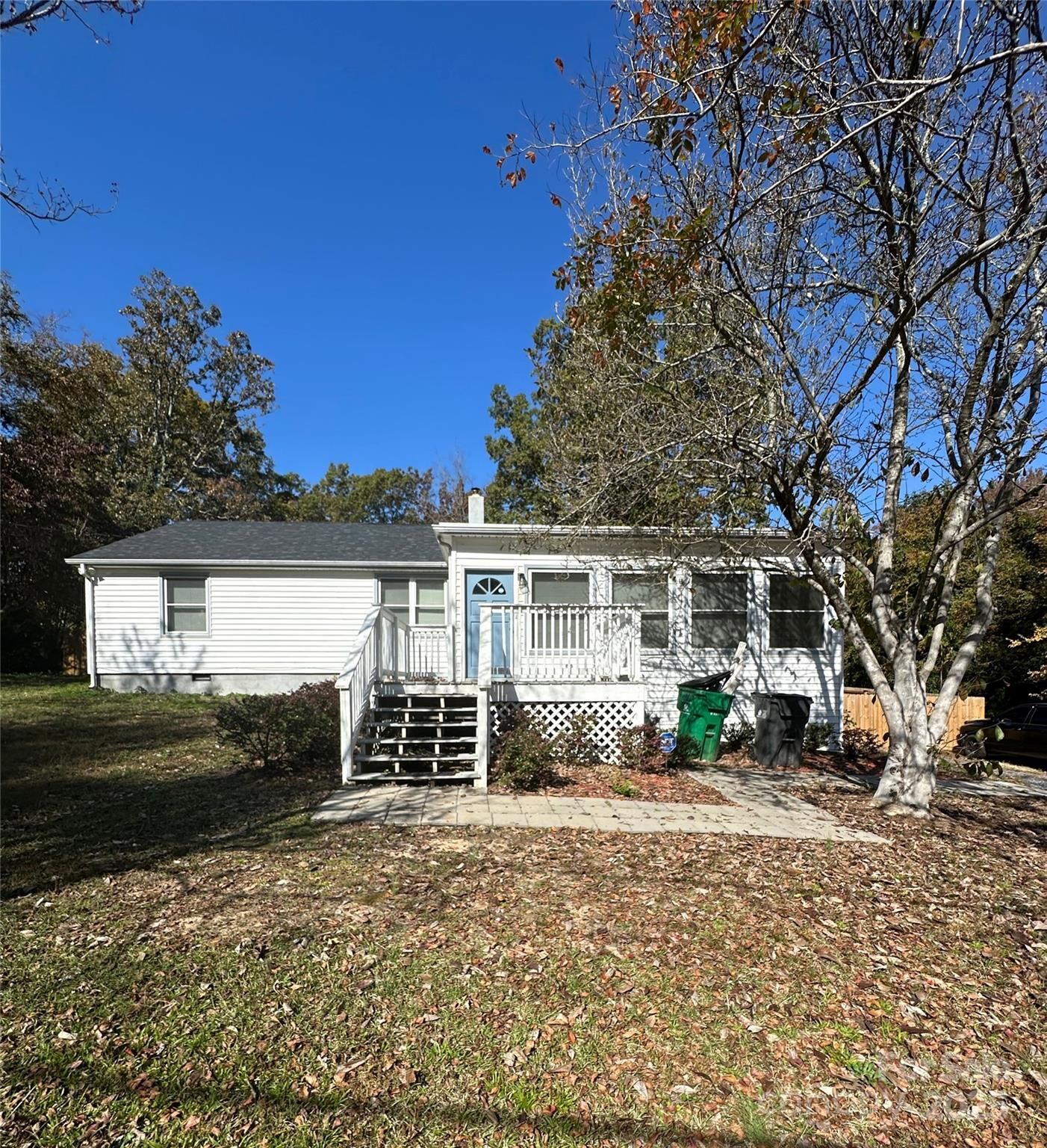 Property Photo: 1215 Summerville Road 112 NC 28214