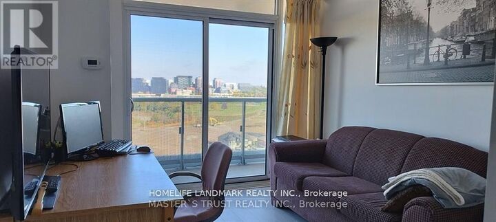 Property Photo:  120 Varna Drive 1410  ON M6A 0B3 