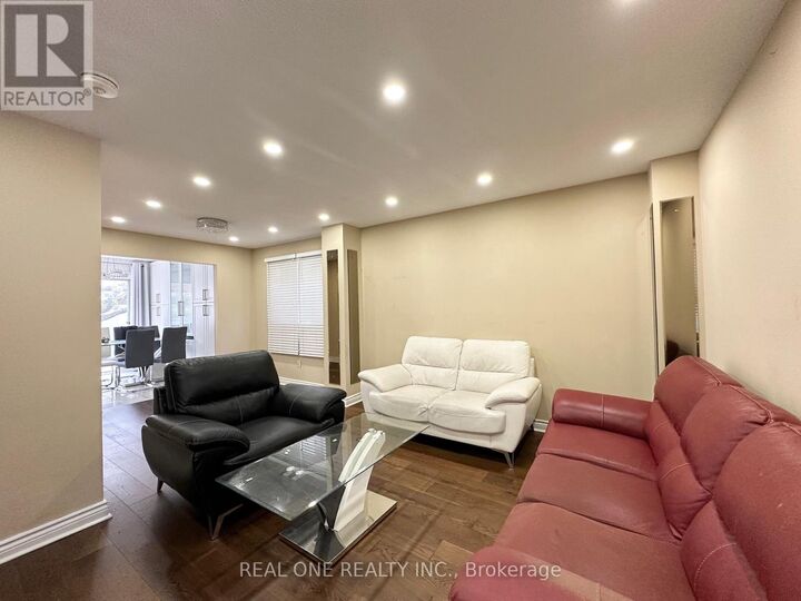 Property Photo:  144 Clansman Trail  ON L4Z 3G8 