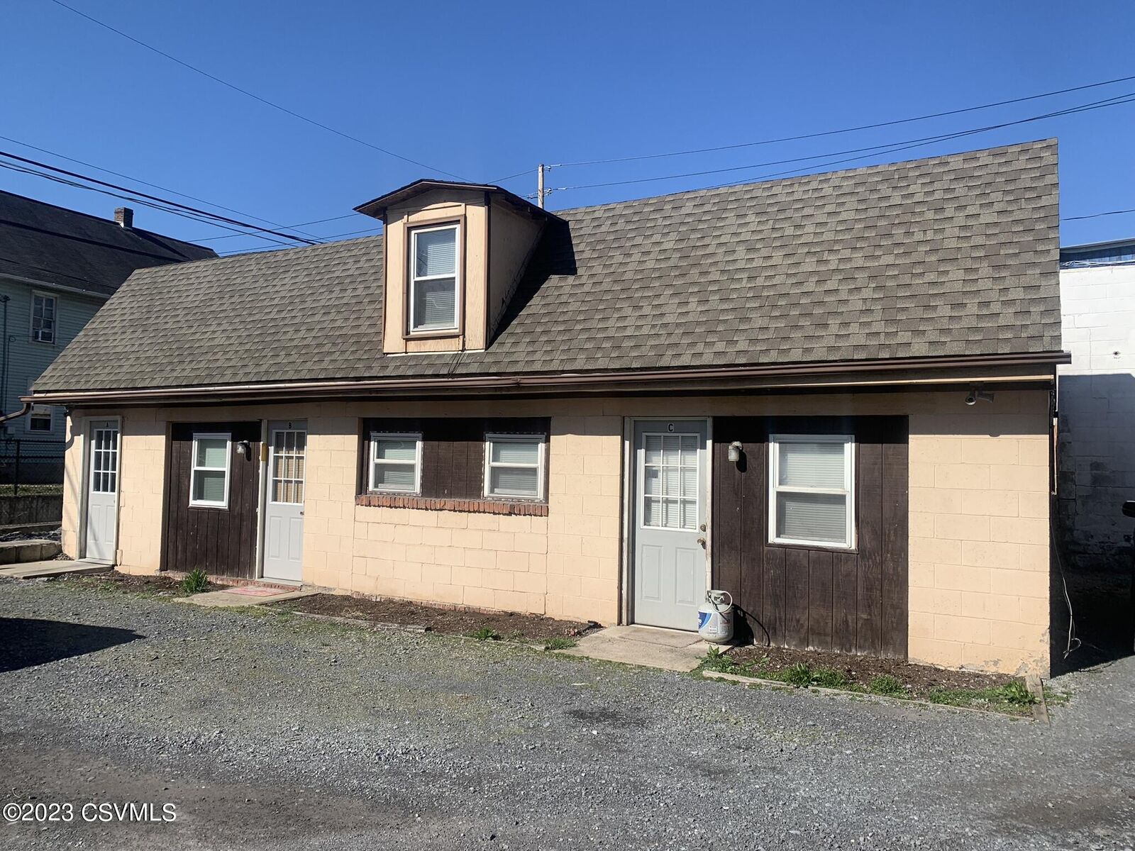 Property Photo:  218 Broad Street  PA 17886 