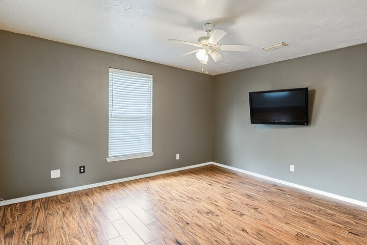 Property Photo:  5668 Charter Circle  FL 32563 